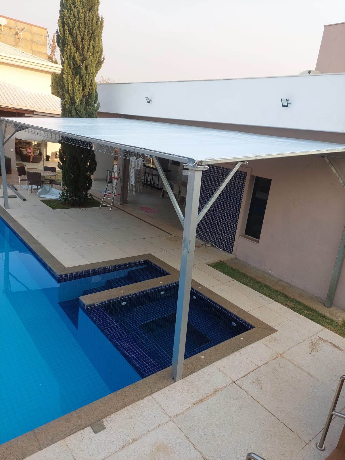 Tenda avanço com medida de 8x4